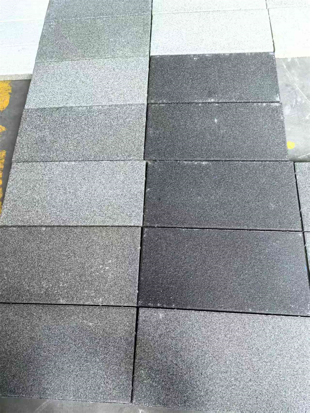 承重仿石磚600*300*30(A01)定制